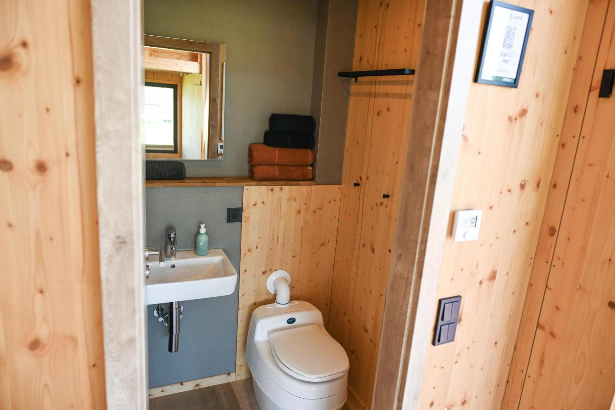 Tiny House Nature 13 Zur Kuhweide - Green Tiny Village Harlesiel Каролинензиль Экстерьер фото